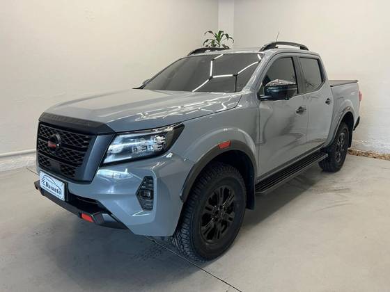 NISSAN FRONTIER 2.3 16V TURBO DIESEL PRO4X CD 4X4 AUTOMÁTICO